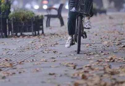 气温猛降，但工作的热情不减